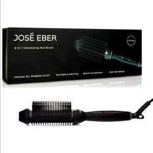 Women's Straightening Brush